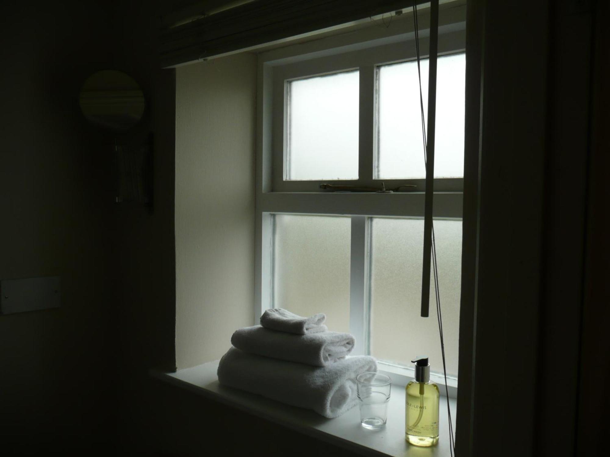 Hollybush Inn Greenhaugh Chambre photo