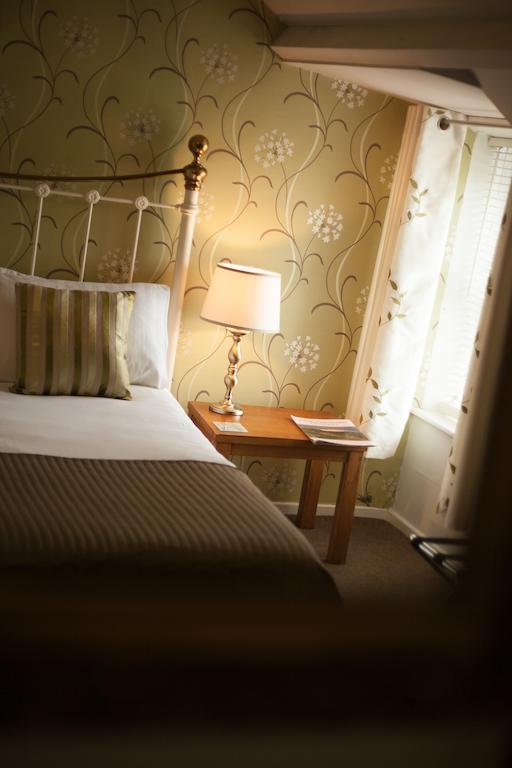 Hollybush Inn Greenhaugh Chambre photo